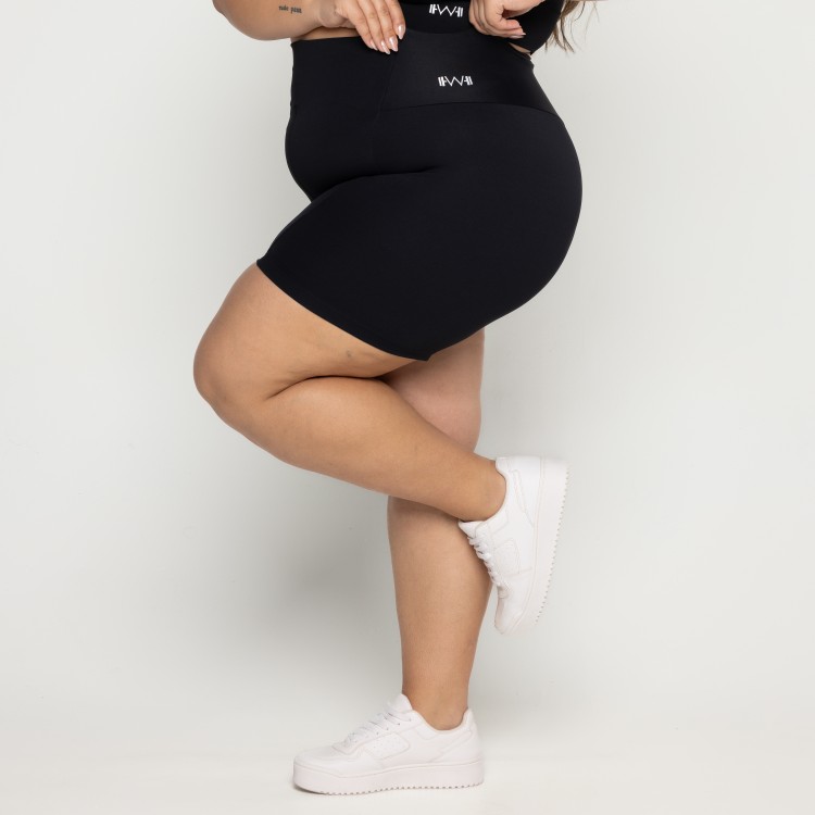 Short Recortes Plus Size Preto