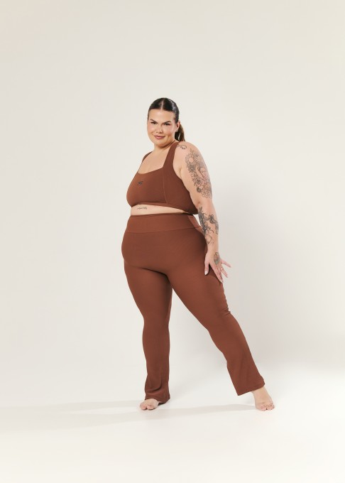 Calça Legging Flare Plus Size Canelada