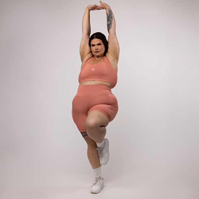 Bermuda Canelada Plus Size com Bolso