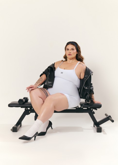 Macaquinho Canelado Alcinha Plus Size