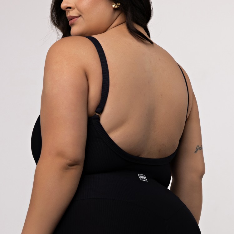 Macacão Canelado Alcinha Plus Size