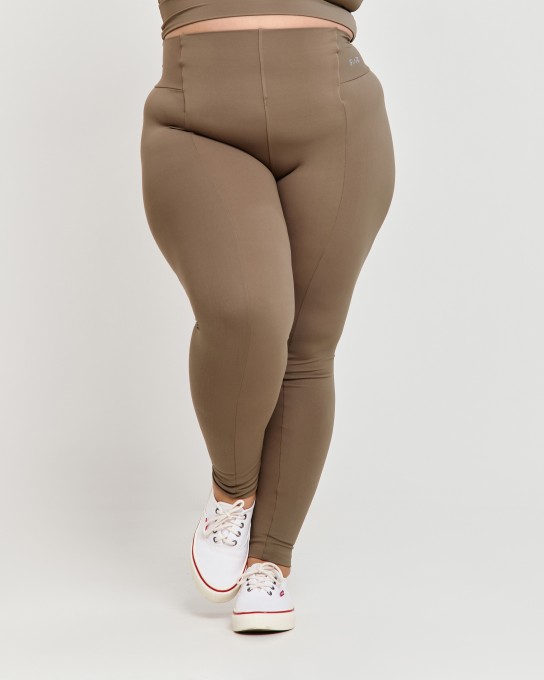 Calça Recortes Montaria Plus Size Castan
