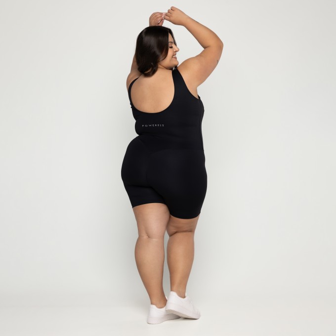 Macaquinho Modelador Plus Size Preto